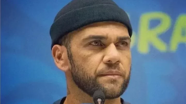 Justiça da Espanha dá liberdade a Daniel Alves sob fiança de 1 milhão de Euros