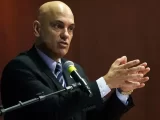 Alexandre de Moraes dá 48h para Jair Bolsonaro explicar hospedagem em embaixada