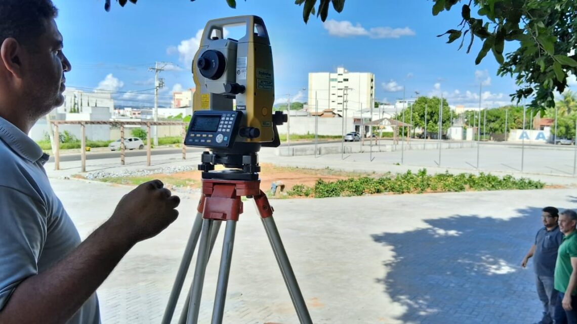 Com obras retomadas recentemente, urbanização da Praça do Cetep está com obras adiantadas