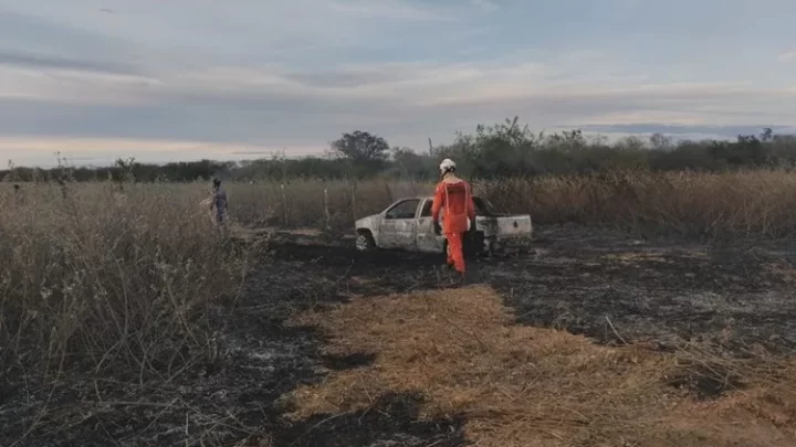 20º BBM debela incêndio em área de vegetação de fazenda em Bom Jesus da Lapa