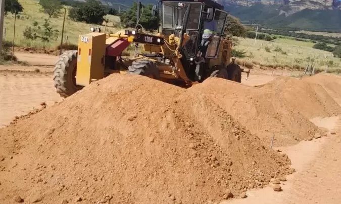 Prefeitura de Guanambi realiza simultaneamente cinco grandes frentes de obras de pavimentação asfáltica