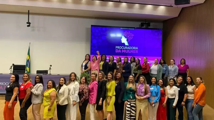 Vereadora Miria Paes representa Guanambi no 5º Encontro Nacional de Procuradorias da Mulher, celebrando 15 Anos de Luta pela Igualdade de Gênero