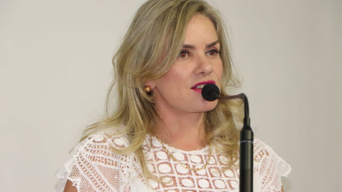 Ivana Bastos afirma que sensibilidade de uma presidente mulher no TJBA e a luta coletiva garantiram Vara de Família em Guanambi