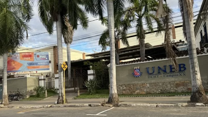 Professores das universidades estaduais paralisam atividades por 24h