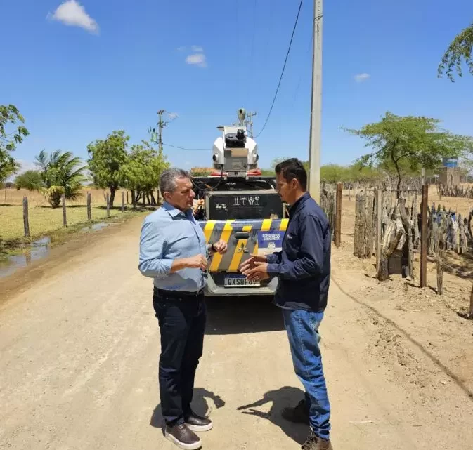 Deputado Charles Fernandes acompanha levantamento técnico para pavimentação de trechos de Guanambi e Mutans e Guanambi a Pajeú dos Ventos