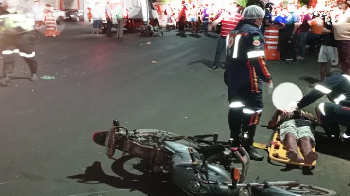 Colisão entre motocicletas deixa dois feridos em Guanambi