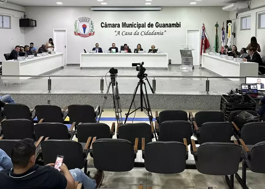 Câmara de Guanambi aprova Quinze Projetos durante Sessão Ordinária