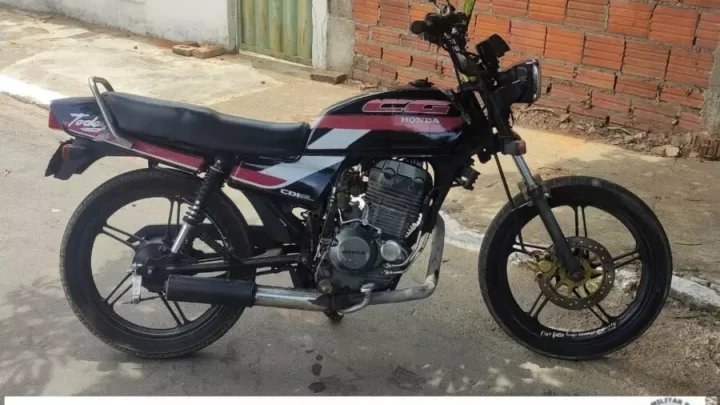 CIPE Sudoeste apreende motocicleta adulterada e entorpecentes durante patrulhamento em Pindaí