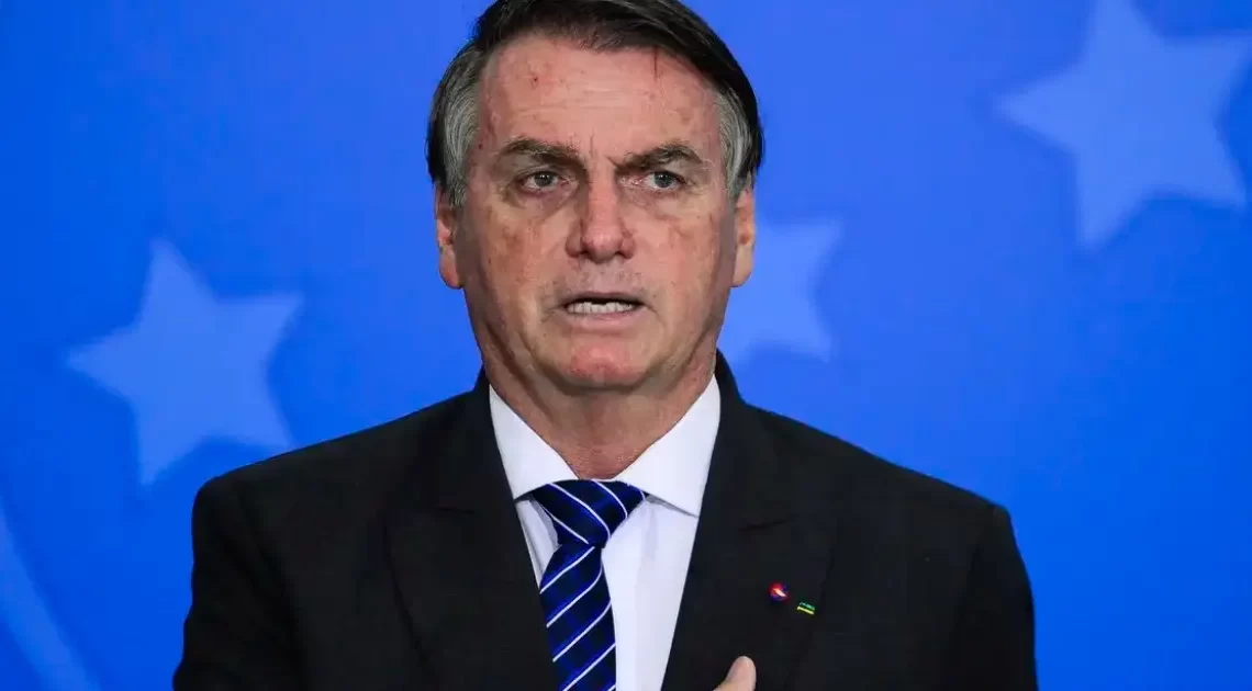 Bolsonaro e aliados são indiciados pela PF em inquérito sobre plano para matar Lula e golpe de estado