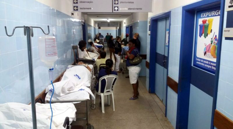 Pacientes denunciam superlotação e negliência médica no Hospital Regional de Guanambi