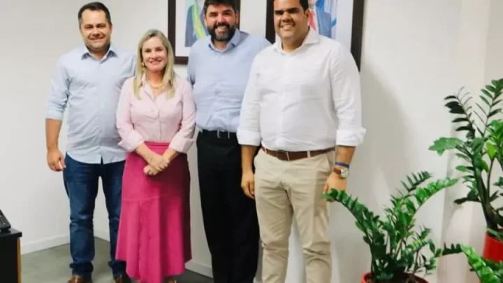 Ivana Bastos reforça parceria com prefeito eleito e vice de Ibiassucê junto ao Governo do Estado