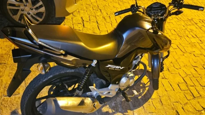 17º BPM recupera moto com restrição de furto/roubo em Guanambi