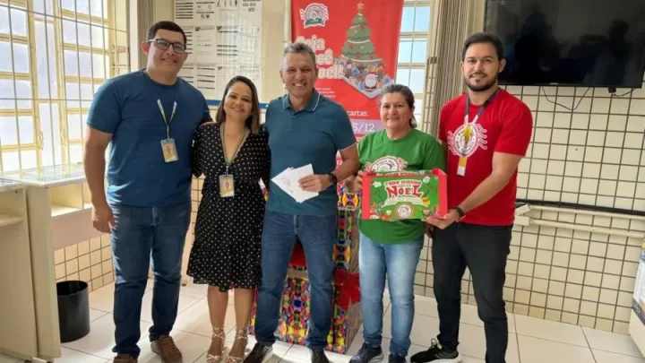 Deputado Charles Fernandes apoia a tradicional Campanha de Natal dos Correios em Guanambi