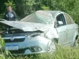 Carro capota com cinco pessoas na BR-030 em Guanambi