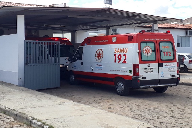 Brumado: Jovem é alvejado no abdômen, Polícia investiga a tentativa de homicídio Brumado: Jovem é alvejado no abdômen, Polícia investiga a tentativa de homicídio