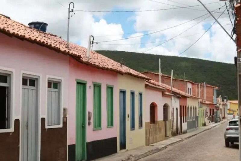 Homem é preso após tentar estuprar prima na Chapada Diamantina