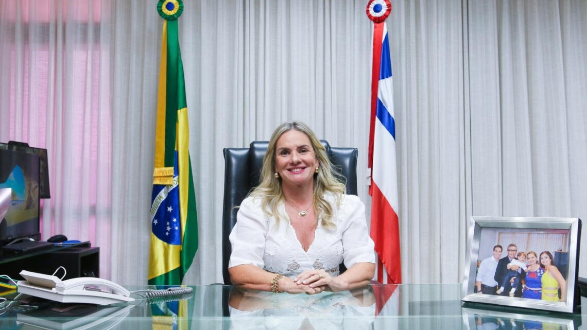 “Nosso legado é mostrar que as mulheres podem chegar lá”, afirma presidente da ALBA em Moção pelo Dia Internacional da Mulher “Nosso legado é mostrar que as mulheres podem chegar lá”, afirma presidente da ALBA em Moção pelo Dia Internacional da Mulher