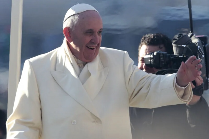 Papa Francisco morre aos 88 anos: líder da Igreja Católica deixa legado de reformas e compaixão