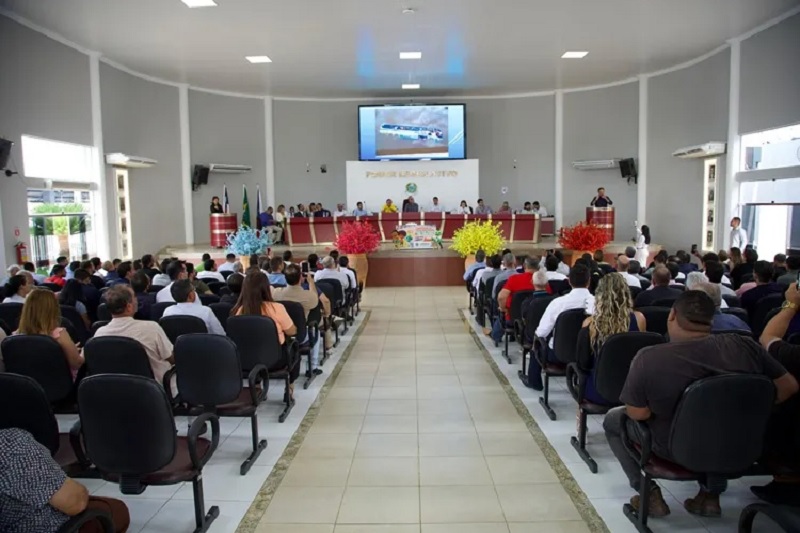 Audiência pública em Caculé reúne autoridades para cobrar melhorias no transporte intermunicipal e interestadual na Bahia Audiência pública em Caculé reúne autoridades para cobrar melhorias no transporte intermunicipal e interestadual na Bahia