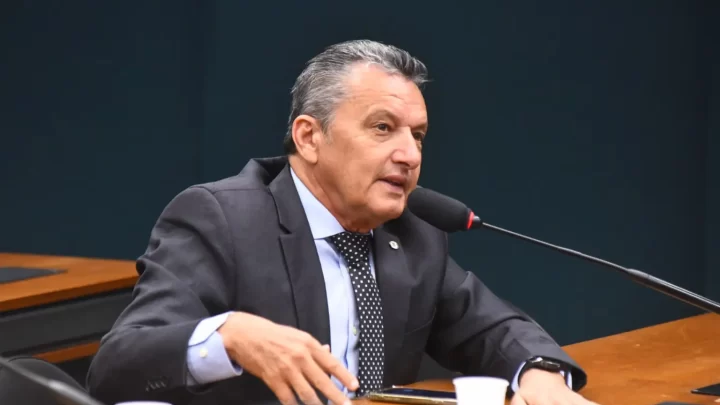 Deputado Charles Fernandes é nomeado membro titular da Comissão da PEC 66/23 e defende prorrogação de dívidas previdenciárias para municípios