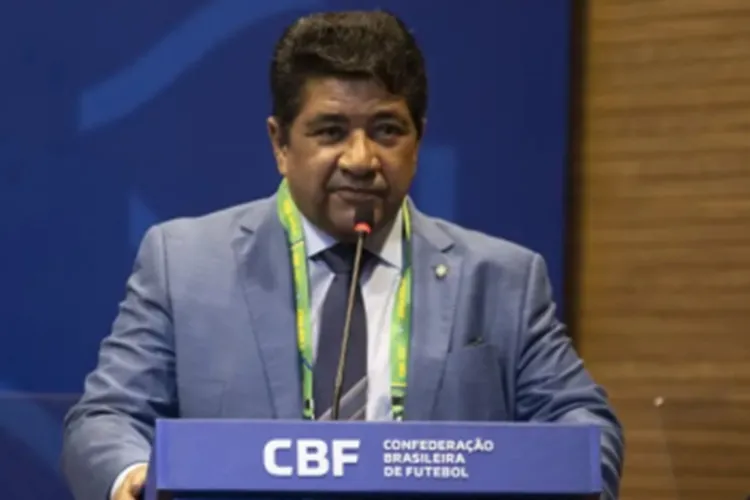 Gilmar Mendes nega pedido para afastar presidente da CBF Gilmar Mendes nega pedido para afastar presidente da CBF