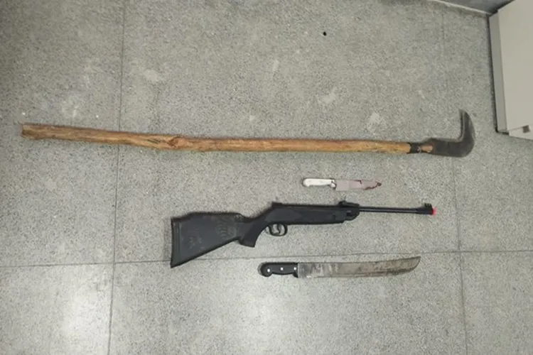 Palmas de Monte Alto: Homem em surto ameaça Polícia Militar, é baleado e morre Palmas de Monte Alto: Homem em surto ameaça Polícia Militar, é baleado e morre