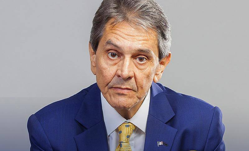 Moraes concede prisão domiciliar a Roberto Jefferson e determina uso de tornozeleira eletrônica Moraes concede prisão domiciliar a Roberto Jefferson e determina uso de tornozeleira eletrônica