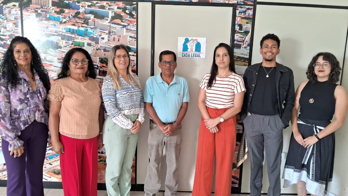 Programa Casa Legal da Prefeitura de Guanambi se torna referência estadual em Regularização Fundiária Urbana Programa Casa Legal da Prefeitura de Guanambi se torna referência estadual em Regularização Fundiária Urbana