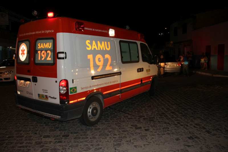 Caetité: Acidente envolvendo moto e carro deixa duas pessoas feridas Caetité: Acidente envolvendo moto e carro deixa duas pessoas feridas