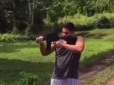 Vereador é flagrado atirando com fuzil de uso restrito