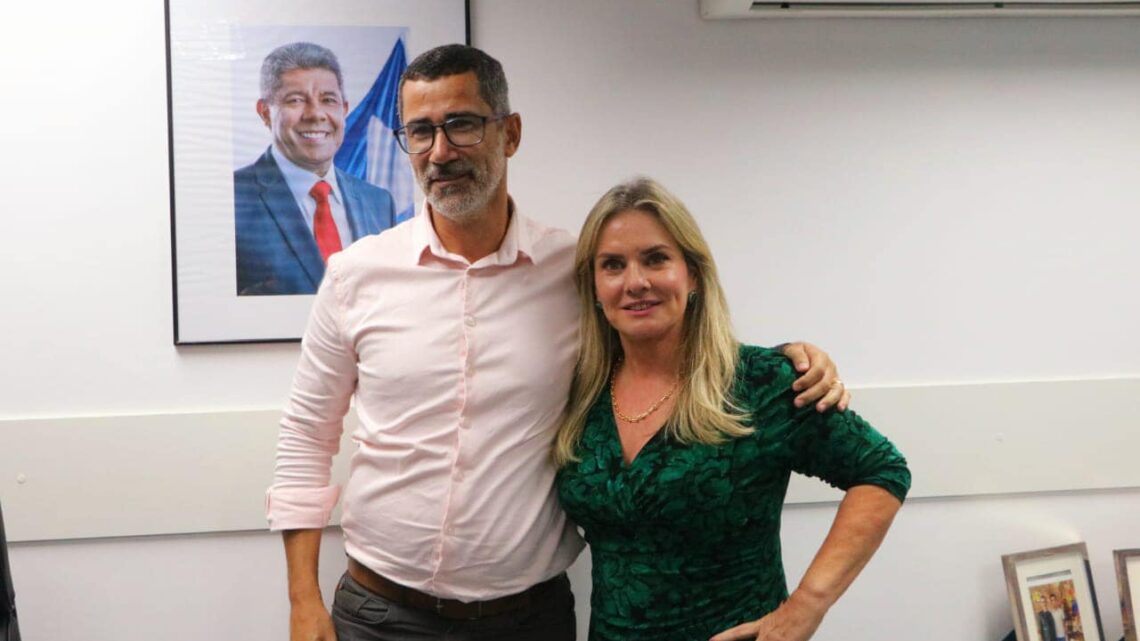 Trabalho de Ivana Bastos resulta em mais água para as famílias de Caetité, Rio do Antônio e Guanambi Trabalho de Ivana Bastos resulta em mais água para as famílias de Caetité, Rio do Antônio e Guanambi