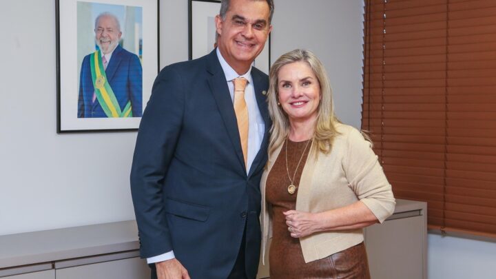 Ivana Bastos conquista novos investimentos na Seinfra para os municípios