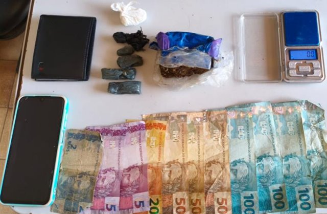 Homem é preso por tráfico de drogas na zona rural de Carinhanha