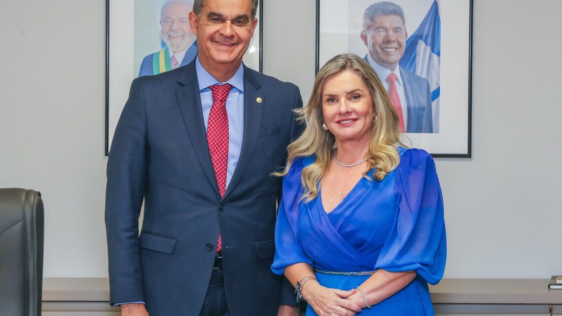 Trabalho de Ivana Bastos garante aviso de licitação para sinal de celular em diversos municípios da Bahia