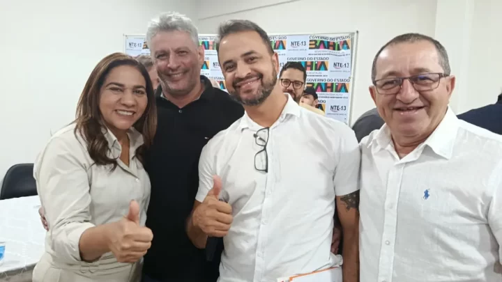 Prefeito e secretário de saúde de Guanambi participam da discussão para estadualização da UNACON de Caetité