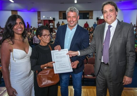 Através do Programa ‘Casa Legal’, PMG e TJBA entregam 108 Títulos de Regularização Fundiária em Morrinhos nesta segunda (26)