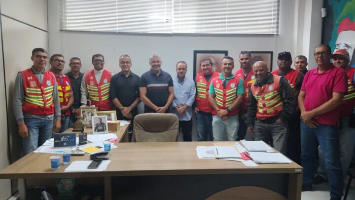 Prefeito de Guanambi se reúne com representantes dos mototaxistas para alinhar demandas da categoria