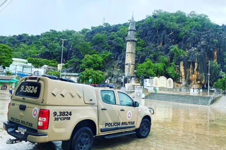 Mulher e filha de 15 anos ficam feridas após agressão em caso de violência doméstica em Bom Jesus da Lapa; acusado foi preso pela PM