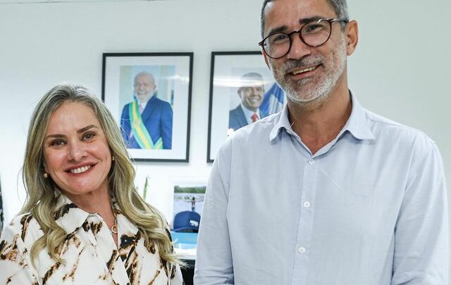Ivana Bastos conquista avanços para ampliar acesso à água nos municípios