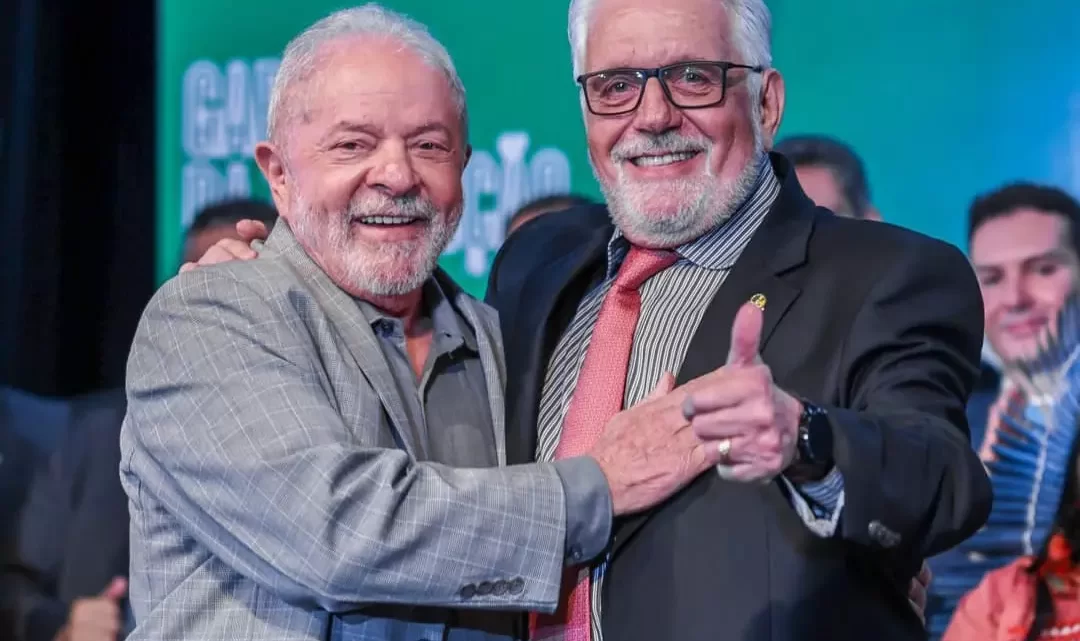Ao antecipar anúncio de chapa, Wagner teria evitado que Lula avalizasse troca de Jerônimo por Rui em viagem à Índia