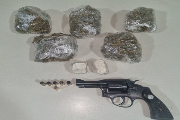 Homem morre após confronto com policiais na BR-430, em Riacho de Santana