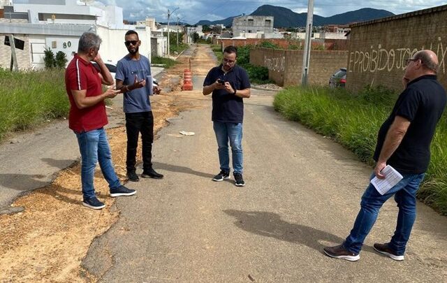 Em reunião com o prefeito de Guanambi, empresa de esgotamento sanitário se compromete a recuperar ruas danificadas