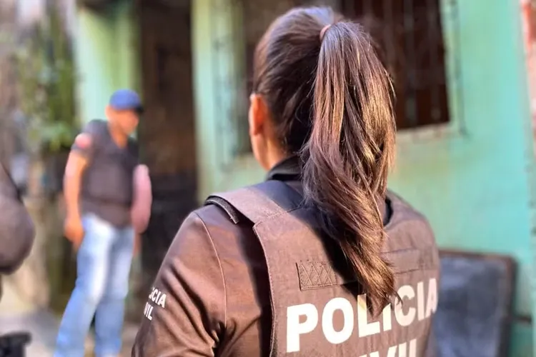 Serrinha: Mulher é presa suspeita de dopar homem durante encontro e roubar R$ 18 mil