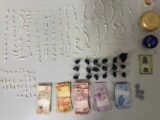 Jovem de 19 anos é preso com 196 pedras de crack durante ação policial em Guanambi Jovem de 19 anos é preso com 196 pedras de crack durante ação policial em Guanambi