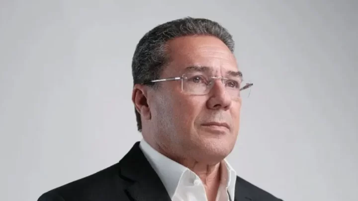 Vanderlei Luxemburgo é internado em UTI com infecção pulmonar em Palmas