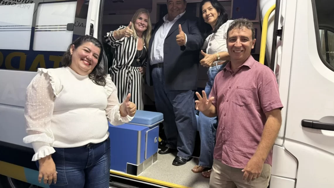 Após empenho de Ivana Bastos, Botuporã recebe nova ambulância