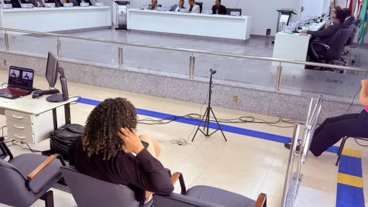 Câmara de Guanambi aprova projeto para construção de Creche em Ceraíma e debate problemas do Município