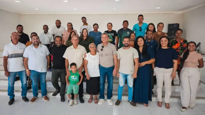 Deputado Charles Fernandes cumpre intensa agenda em municípios baianos e reforça diálogo com lideranças