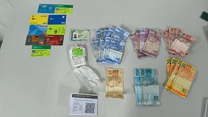 Homem é detido com cocaína após causar confusão em posto às margens da BR-030 em Guanambi