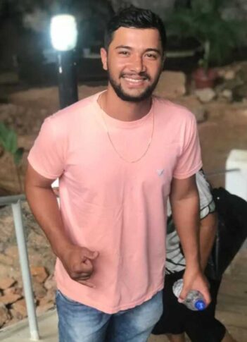 Jovem de 25 anos morre após bater moto em bois soltos no Anel Viário de Vitória da Conquista